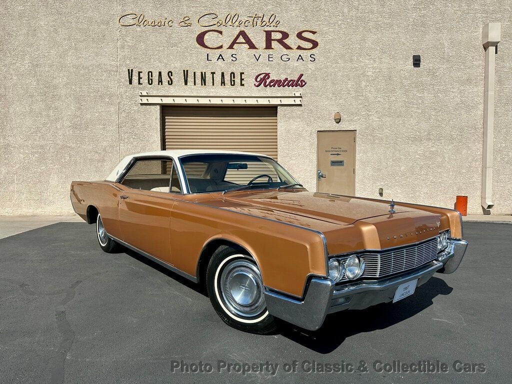 Image of Lincoln Continental